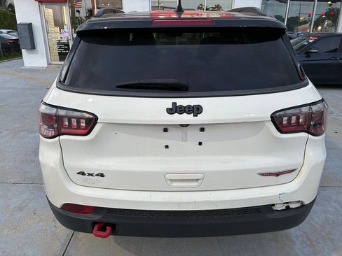 Used 2019 Jeep Compass Trailhawk AWD/4WD image 8