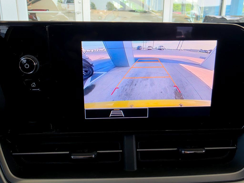 Used 2024 Chevrolet Trax RS w/ Driver Confidence Package FWD image 37