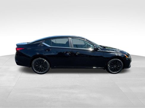 New 2026 Nissan Altima 2.5 SV FWD image 8