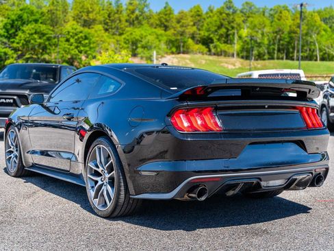 Used 2017 Ford Mustang GT Premium w/ Equipment Group 401A RWD image 5