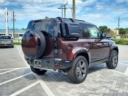 New 2026 Land Rover Defender 90 X-Dynamic SE AWD/4WD image 5