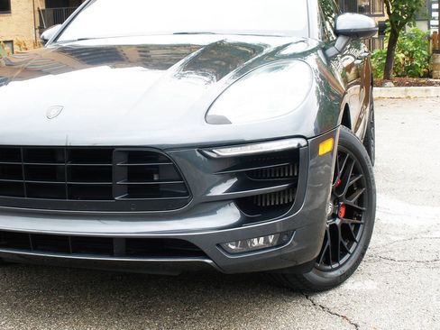 Used 2018 Porsche Macan GTS AWD/4WD image 6