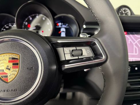 Certified 2025 Porsche Macan S image 36