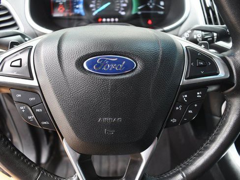 Used 2015 Ford Edge Titanium w/ Technology Package AWD/4WD image 30