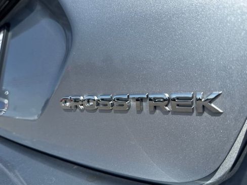 Used 2025 Subaru Crosstrek 2.0i Premium image 11