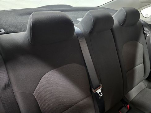 Used 2024 Kia Forte LXS image 19