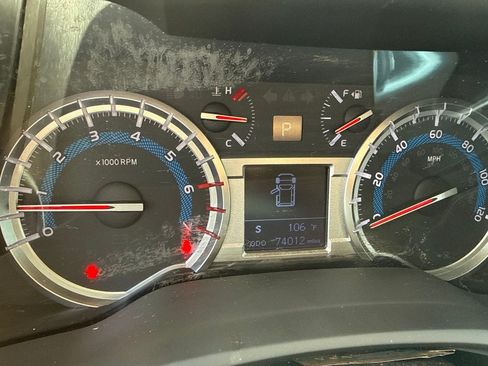 Used 2019 Toyota 4Runner SR5 AWD/4WD image 1
