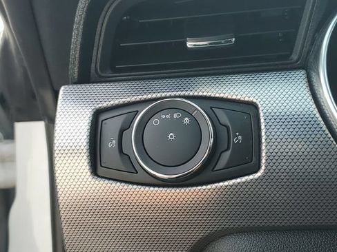 Used 2018 Ford Mustang Coupe w/ Equipment Group 101A RWD image 22