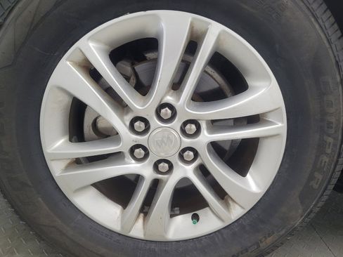 Used 2019 Buick Enclave Essence FWD image 31
