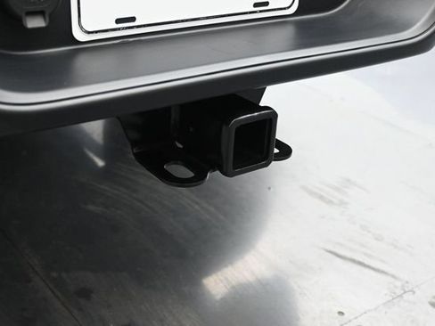 Used 2025 Jeep Gladiator Sport AWD/4WD image 19
