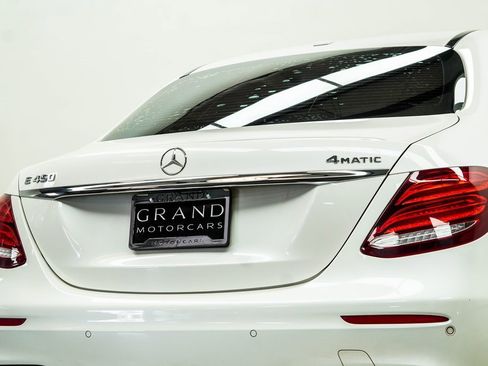Used 2020 Mercedes-Benz E 450 4MATIC Sedan w/ Parking Assistance Package image 13