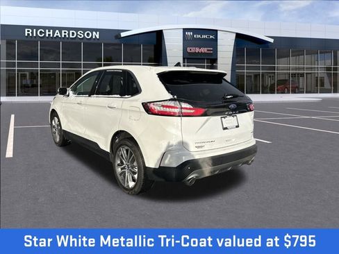 Used 2022 Ford Edge Titanium image 4