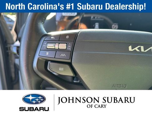 Used 2026 Kia Sportage EX w/ EX Panorama Roof Package FWD image 17