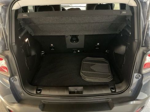 Used 2021 Jeep Renegade Limited AWD/4WD image 8