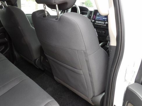 Used 2024 Nissan Frontier S AWD/4WD image 33