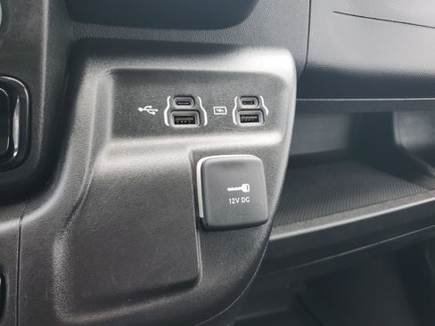 Used 2022 RAM ProMaster 2500 w/ Convenience Group image 28
