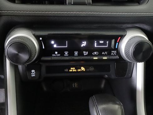 Used 2023 Toyota RAV4 LE FWD image 14