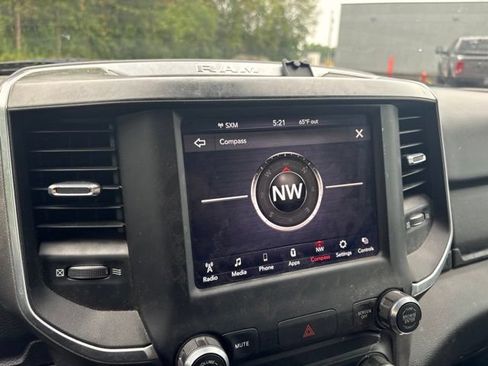 Used 2019 RAM 1500 Big Horn AWD/4WD image 17
