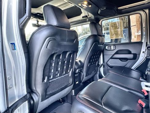 Used 2019 Jeep Wrangler Unlimited Rubicon image 12