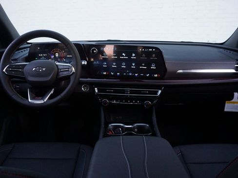 New 2026 Chevrolet Traverse Z71 w/ Driver Confidence Package image 15