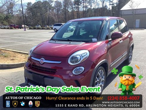 Used 2017 FIAT 500L Trekking w/ Dual-Pane Sunroof Package image 1