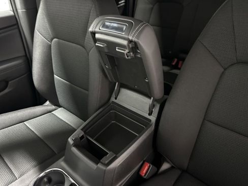 New 2026 GMC Canyon Elevation w/ Convenience Package RWD image 36