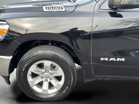 Used 2024 RAM 1500 Laramie image 32