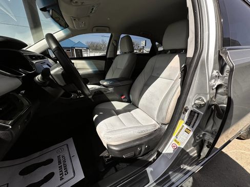 Used 2014 Toyota Avalon XLE FWD image 12