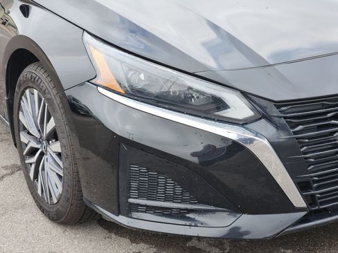 Used 2023 Nissan Altima 2.5 SV image 10