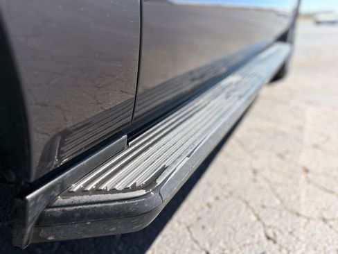 Used 2024 Ford Expedition Max XLT image 9