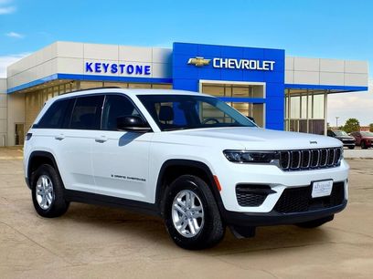 Used 2024 Jeep Grand Cherokee Laredo
