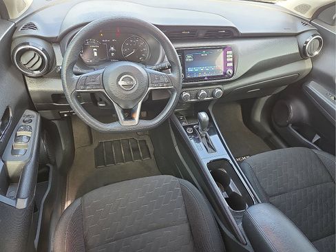 Used 2024 Nissan Kicks SV FWD image 11