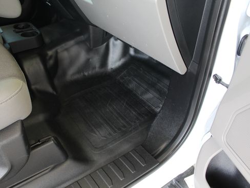Used 2018 Ford F150 XL w/ Equipment Group 101A Mid AWD/4WD image 15