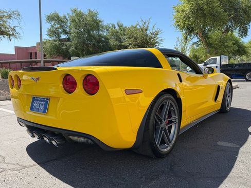 Used 2006 Chevrolet Corvette Z06 w/ Preferred Equipment Group RWD image 9