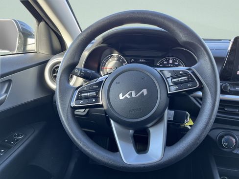 Used 2023 Kia Forte LXS image 26