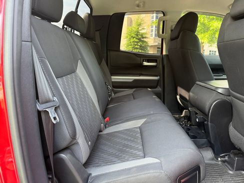 Used 2017 Toyota Tundra SR5 AWD/4WD image 37