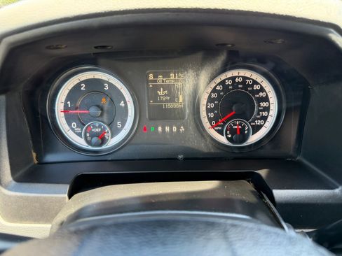 Used 2014 RAM 4500 Tradesman w/ Chrome Appearance Group AWD/4WD image 25