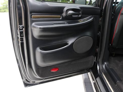 Used 2002 Lincoln Blackwood RWD image 90