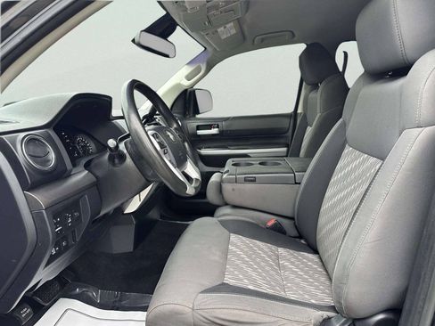 Used 2020 Toyota Tundra SR5 AWD/4WD image 9