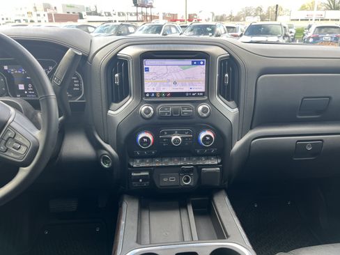 Used 2023 GMC Sierra 2500 Denali w/ Denali Black Diamond Edition image 31