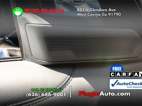 Used 2025 Land Rover Range Rover SV image 26