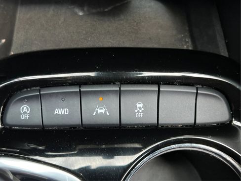 Used 2023 Buick Encore GX Preferred w/ Cold Weather Comfort Package AWD/4WD image 40