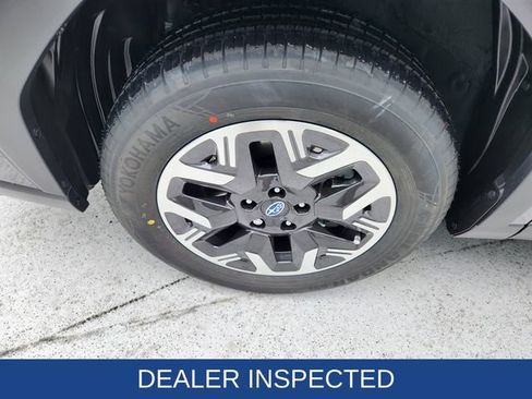 Used 2026 Subaru Forester AWD/4WD image 11