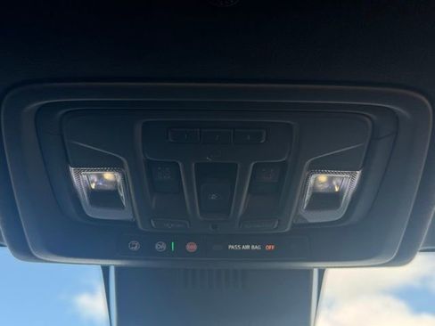 Used 2025 GMC Sierra 3500 Denali Ultimate AWD/4WD image 27