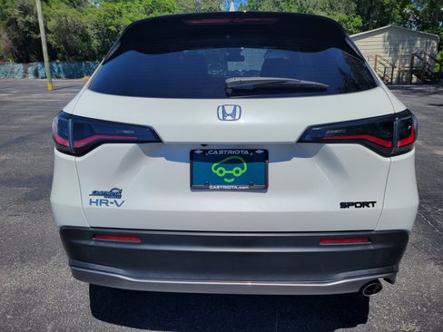 Used 2025 Honda HR-V Sport image 6