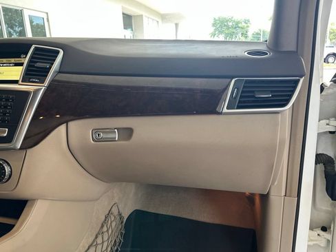 Used 2012 Mercedes-Benz ML 350 BlueTEC 4MATIC image 27