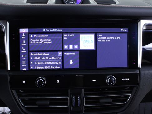 Used 2022 Porsche Macan AWD/4WD image 27