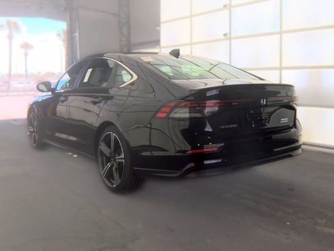 Used 2024 Honda Accord Sport image 6