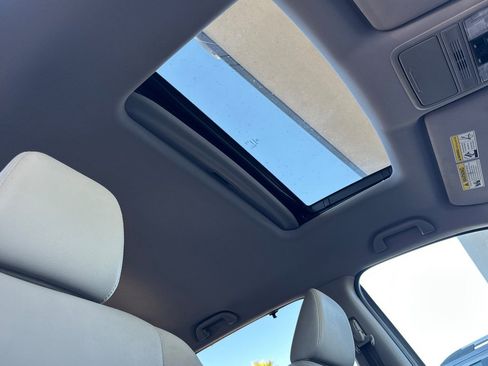 Used 2021 Honda Pilot Special Edition image 17