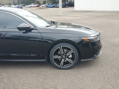 Certified 2023 Honda Accord Sport image 17